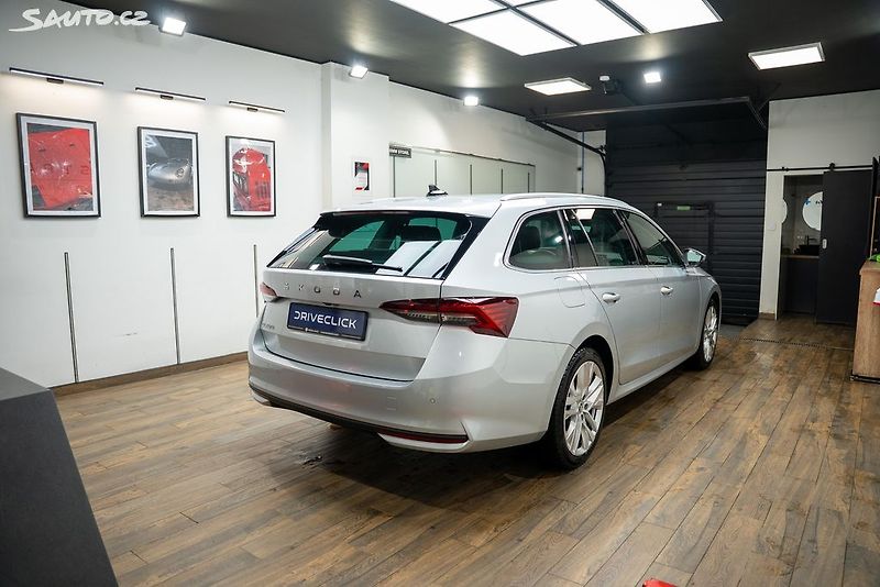 Škoda Octavia 2.0 TDI First Edition Ultimate - fotka 3 z 23