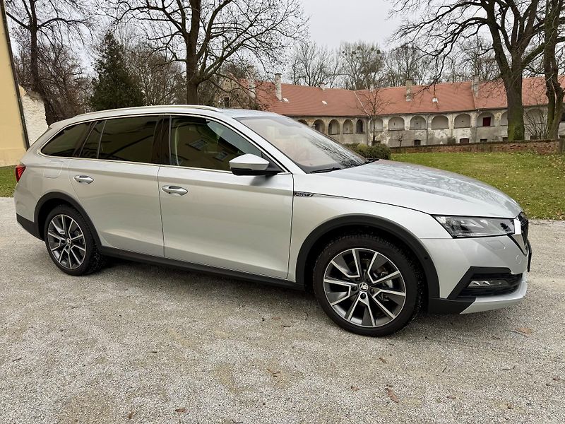 Škoda Octavia (2024) SCOUT 2,0Tdi 147kw-4x4 Panoram - fotka 44 z 49