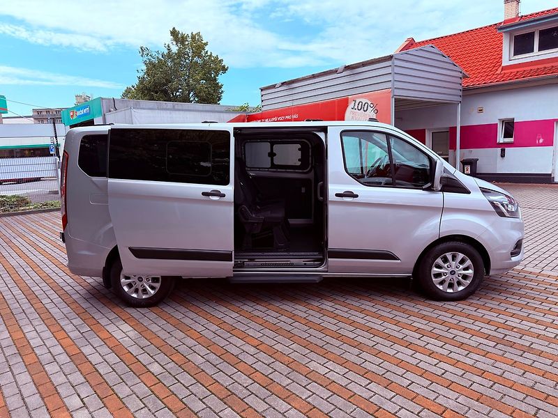 Ford Tourneo Custom 2.0 TDCi Trend, ČR, 1.Maj - fotka 7 z 29