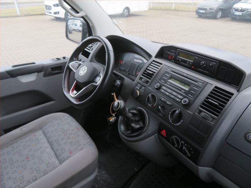 Volkswagen Transporter (2006) 2.5 TDI, Bus, 7Míst, ČR, 1Maj - fotka 7 z 15