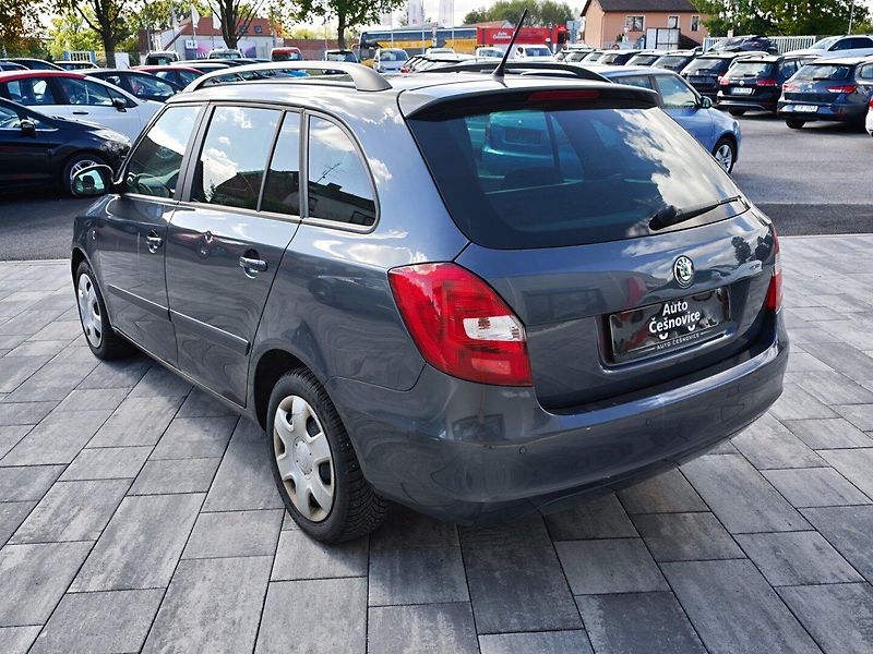 Škoda Fabia (2012) 1,2 TSI 63 KW Ambiente - fotka 7 z 30