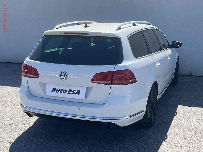 Volkswagen Passat (2013) 2.0TDi 4x4, DSG, bixen, AC - fotka 4 z 11