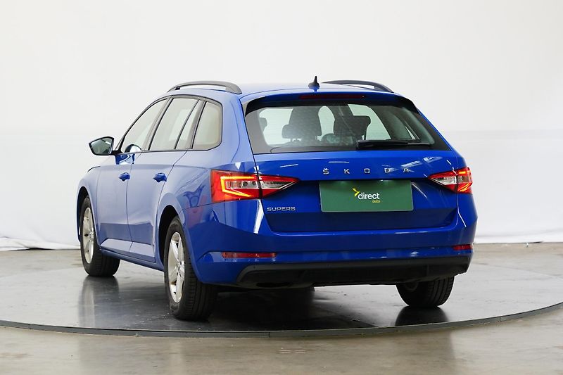 Škoda Superb - fotka 4 z 6