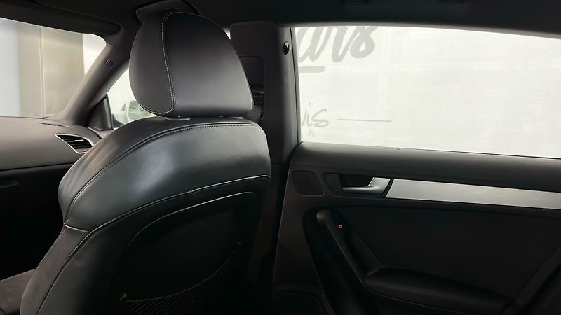 Audi A5 QUATTRO / 2 SADY GUM  - fotka 22 z 47