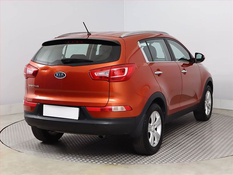 Kia Sportage (2012) 1.6 GDI, Serv.kniha, Tempomat - fotka 5 z 14