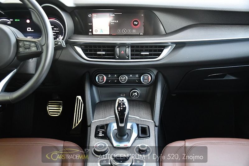 Alfa Romeo Stelvio 2,2 JTDm Q4 154kW TAŽNÉ - fotka 23 z 53