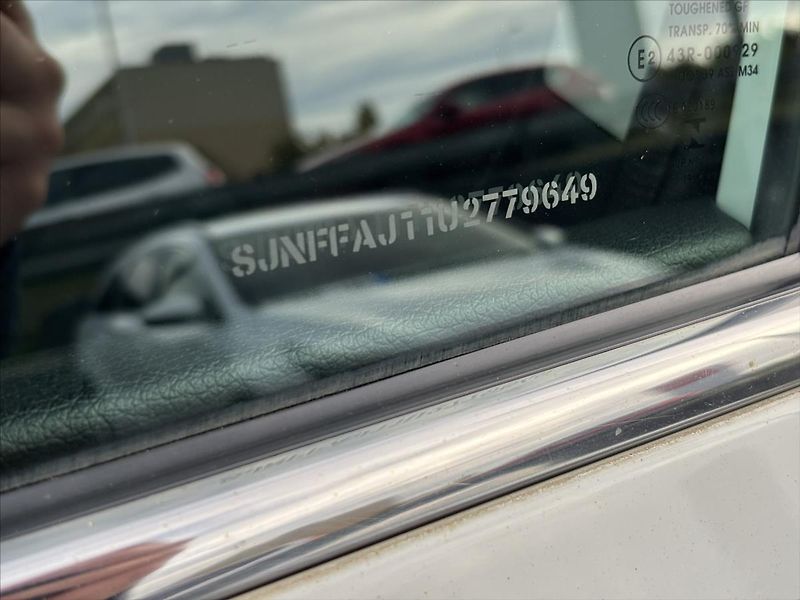 Nissan Qashqai 1,3 DIG-T Tekna PANORAMA TAŽNÉ - fotka 42 z 49