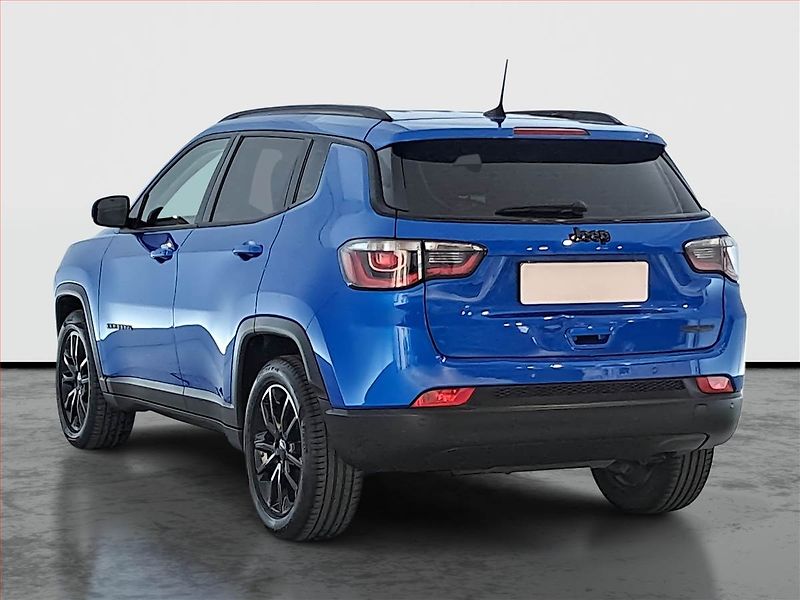 Jeep Compass (2020) 1.3 T-GDI, Kůže, Tempomat - fotka 4 z 18