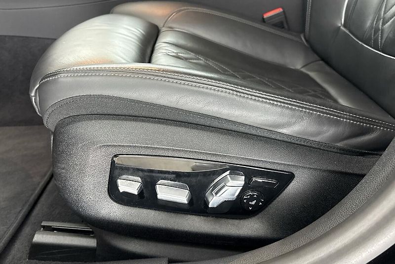 BMW Řada 5 540d xDrive - fotka 13 z 17