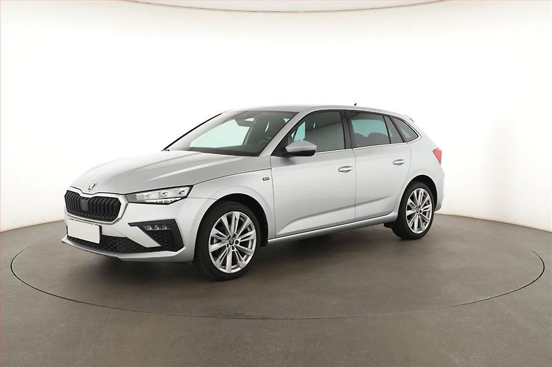 Škoda Scala (2025) 1.0 TSI, Drive, FullLed - fotka 2 z 20