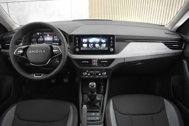 Škoda Kamiq 1.0 TSI BLACK DOTS*ZÁRUKA*DPH - fotka 7 z 36