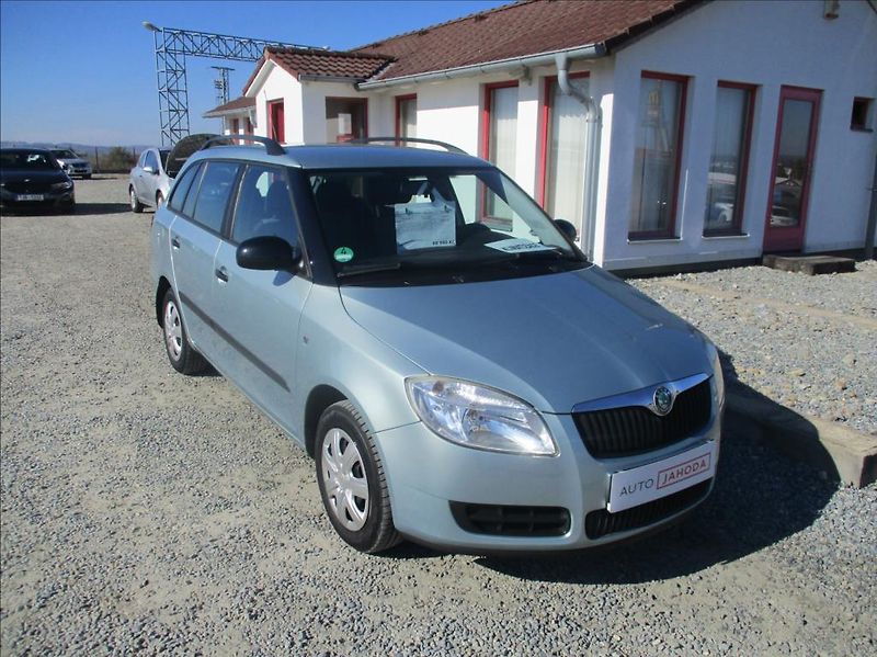 Škoda Fabia 1,4 i 16v, klimatizace, tažné, - fotografie inzerátu