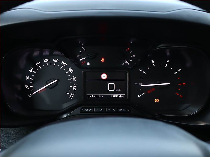 Citroën Berlingo (2022) Feel 1.5 BlueHDi, 5Míst, ČR - fotka 9 z 15