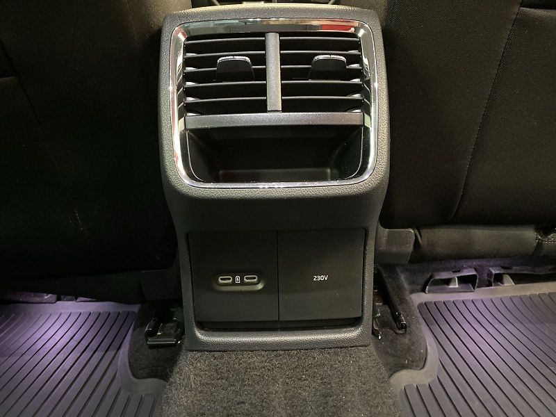 Škoda Octavia (2022) Combi 2.0 TDI 4x4 DSG Style + - fotka 27 z 34