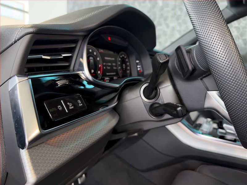 Audi SQ7 (2025) 4.0 TFSI - fotka 14 z 20