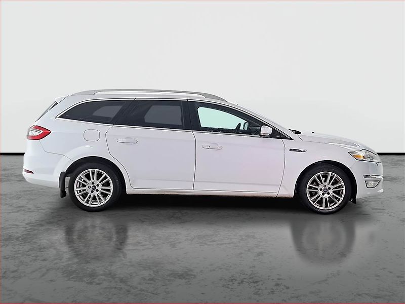 Ford Mondeo (2012) 1.6 EcoBoost, Xenony, Tempomat - fotka 6 z 16