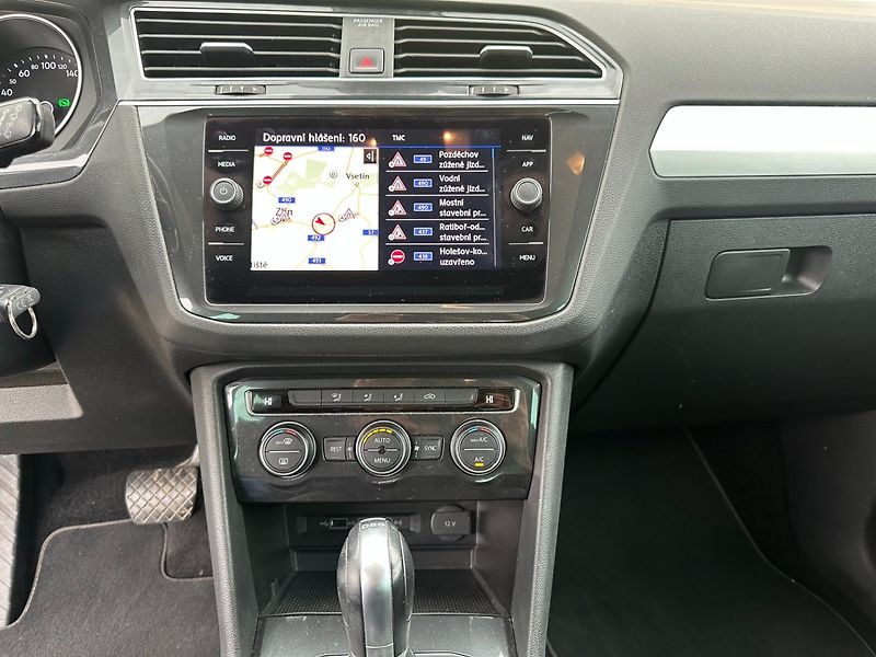 Volkswagen Tiguan 2.0 TDI 110kW/4x4/DSG/Navi - fotka 24 z 47