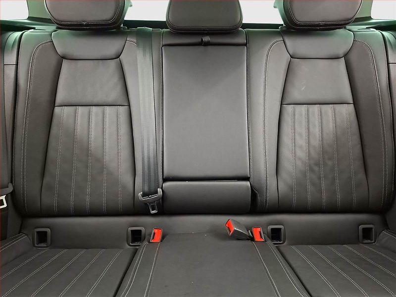 Škoda Karoq (2023) 1.5 TSI - fotka 10 z 17
