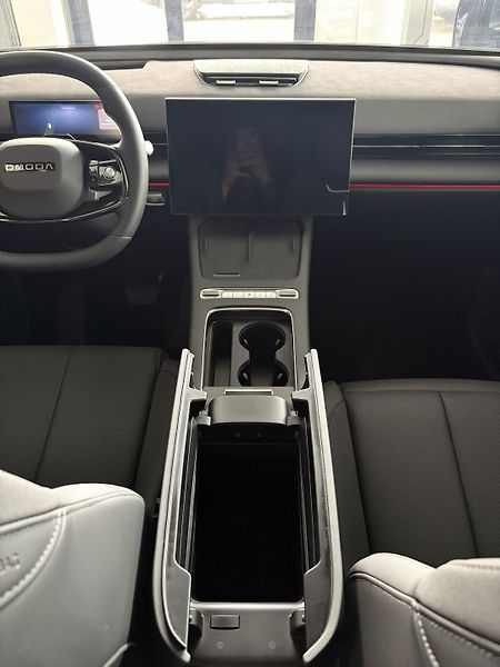 Omoda 7 (2026) OMODA 7 ICE 4x4 PREMIUM - fotka 16 z 19