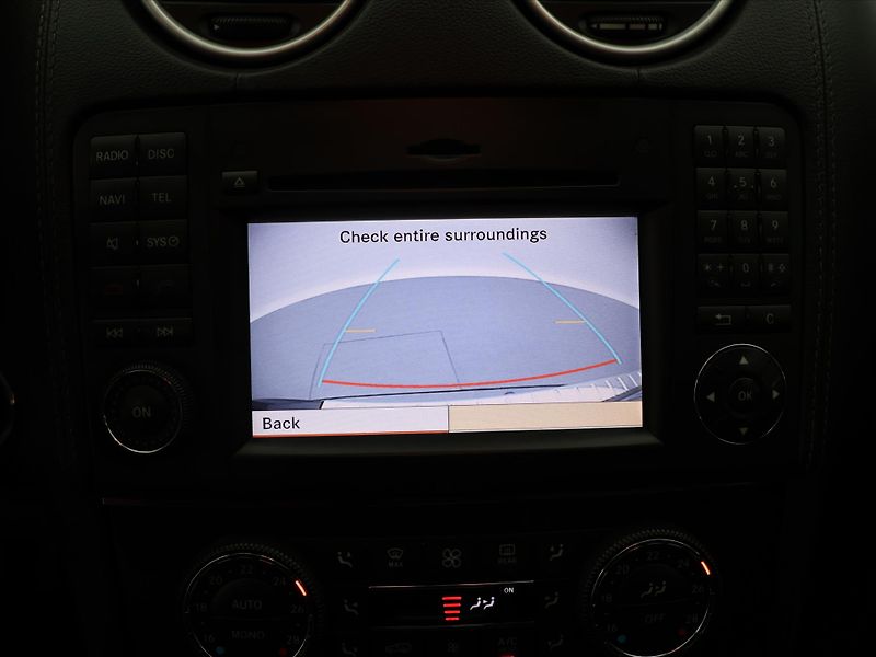 Mercedes-Benz GL 350 3,0 155kW 4Matic 7.míst - fotka 30 z 41