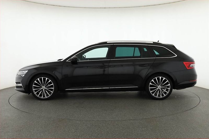 Škoda Superb (2019) Laurin&Klement 2.0 TSI - fotka 3 z 21