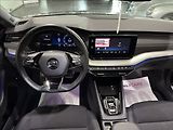 Škoda Octavia 2,0   TDI DSG REZERVACE - náhled 17