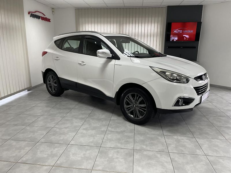 Hyundai ix35 1.6 GDi ČR REZERVACE  - fotka 2 z 27