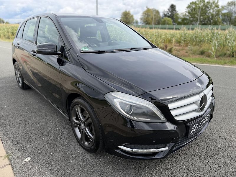 Mercedes-Benz Třídy B 200 CDI NAVI XENONY 2X KOLA - fotka 7 z 36