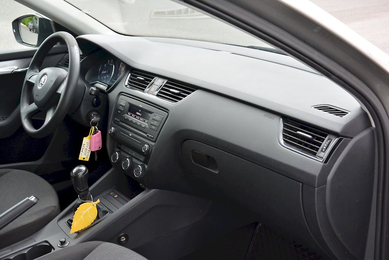 Škoda Octavia (2013) 1.2 TSI 77 kW Active - fotka 13 z 20