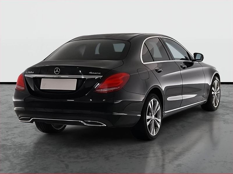 Mercedes-Benz Třídy C (2018) C 250 d 4MATIC, 4X4, Automat - fotka 5 z 22