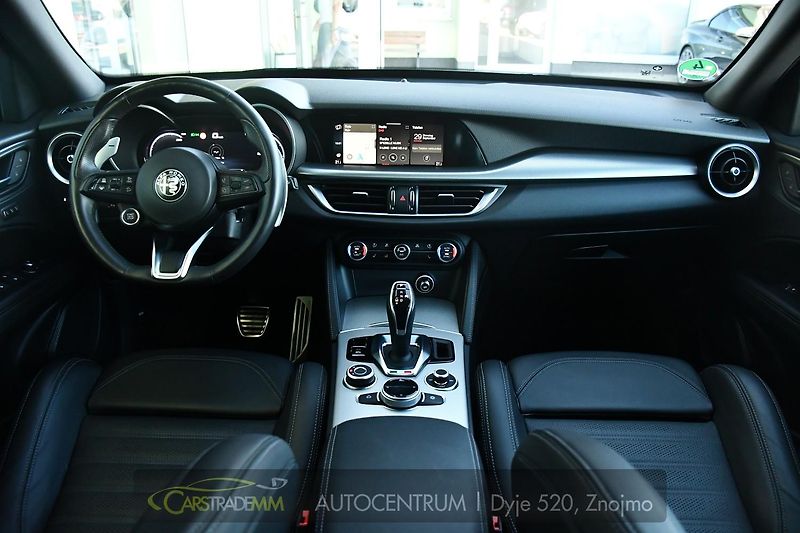 Alfa Romeo Stelvio 2.2D 16V 154kW Veloce AT8-Q4 - fotka 20 z 51