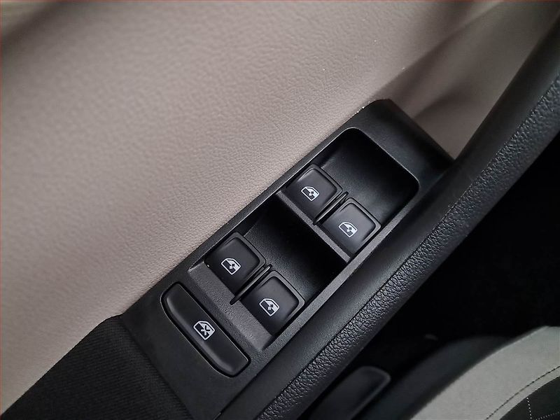 Škoda Fabia (2018) Style 1.0 TSI, Tempomat - fotka 17 z 19