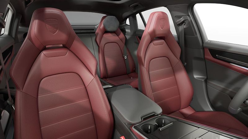 Porsche Panamera (2026) 4 E-Hybrid - fotka 5 z 5