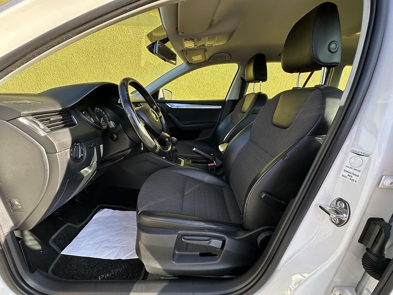 Škoda Octavia (2014) KOMBI 4x4 *1.6TDI/77kW *2.Maj - fotka 7 z 38