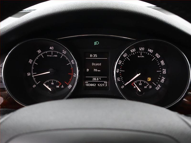 Škoda Superb (2010) Elegance 1.8 TSI, 4X4 - fotka 9 z 19