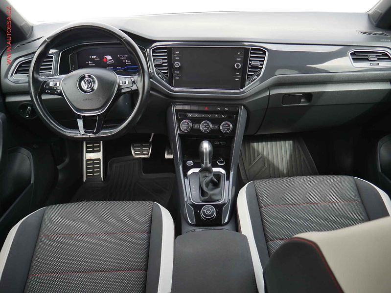 Volkswagen T-Roc (2018) 2.0 TSi 4x4, DSG, LED, navi - fotka 8 z 18