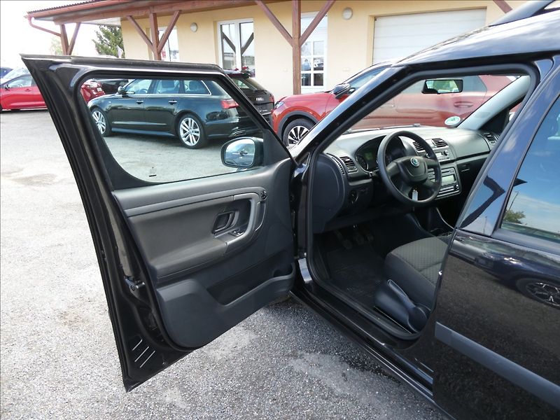 Škoda Roomster 1,6 TDi 66kW auto klima,servis - fotka 20 z 55