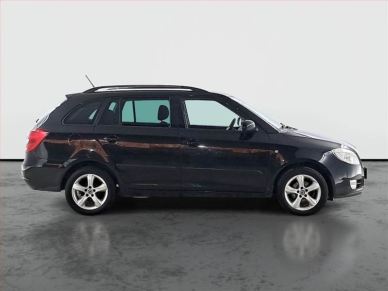 Škoda Fabia (2009) 1.4 16V, nová STK - fotka 6 z 17