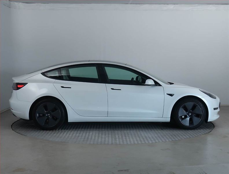 Tesla Model 3 (2020) Long Range 4WD 74kWh - fotka 6 z 22