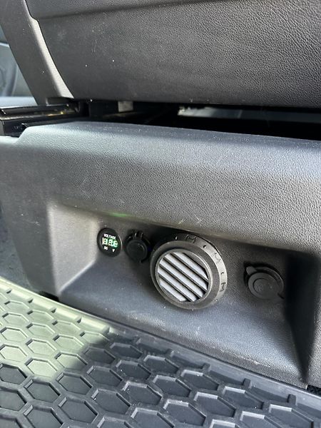 Volkswagen (2020) Transporter 2.0l/140HP - fotka 33 z 36