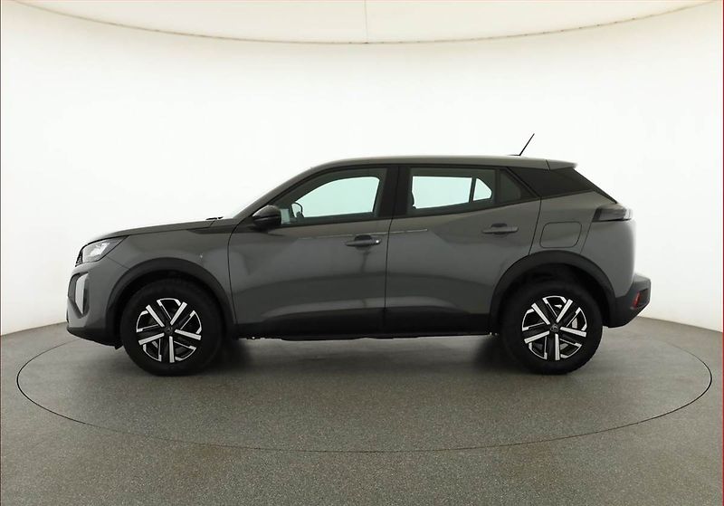 Peugeot 2008 (2024) 1.2 PureTech, ČR,1.maj - fotka 3 z 16
