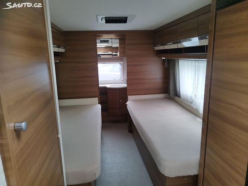Dethleffs NOMAD KLIMA TOP STAV - fotka 11 z 25