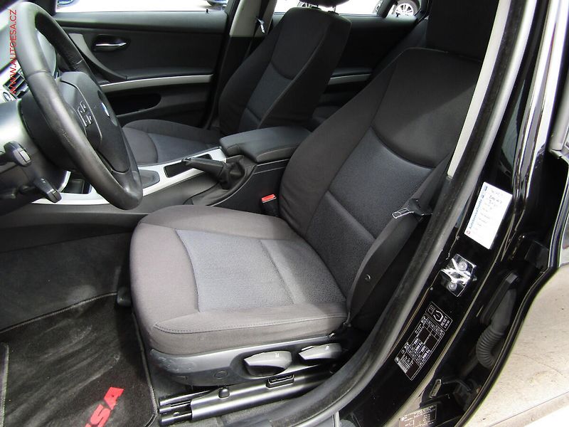 BMW Řada 3 (2008) 2.0 i 318i, AC, temp - fotka 9 z 15