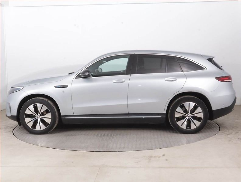 Mercedes-Benz EQC (2021) 400 4MATIC, SoH 97% - fotka 3 z 21