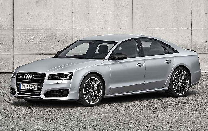 Audi S8 plus.