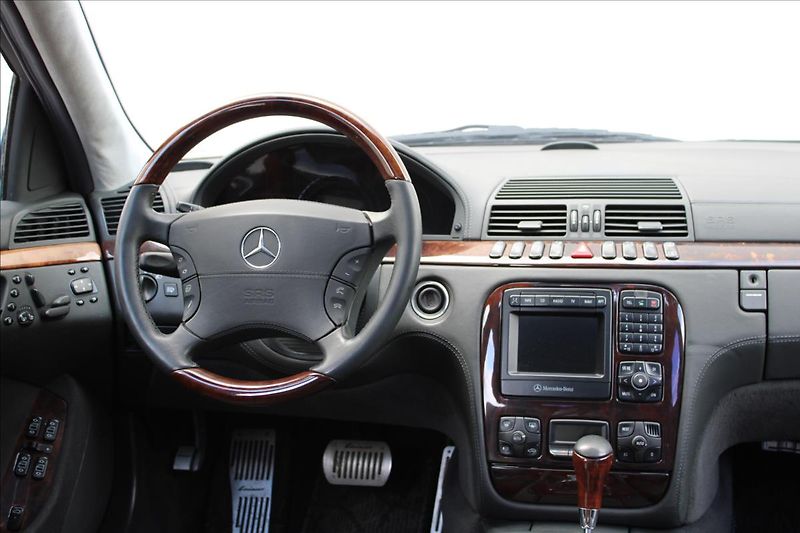 Mercedes-Benz Třídy S S 600 Long V12 / Lorinser - fotka 18 z 43