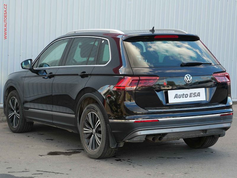 Volkswagen Tiguan (2016) 2.0TDi, Highline, DSG, panor - fotka 6 z 22