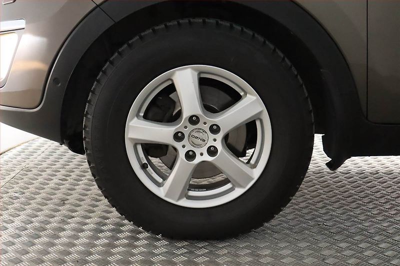 Kia Sportage (2014) 1.7 CRDi, Xenony, Tempomat - fotka 15 z 27