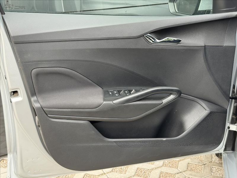 Škoda Fabia 1,0 MPI 130LET ZÁRUKA ČR DPH - fotka 26 z 29
