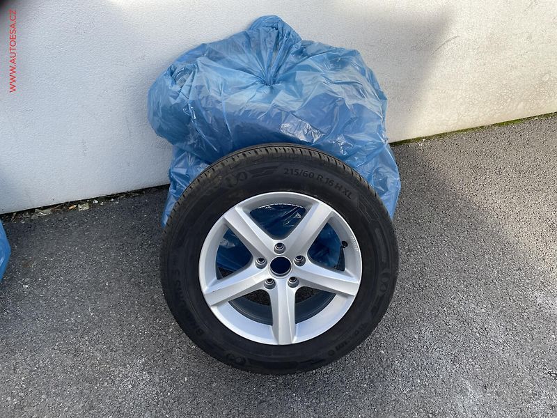 Seat Alhambra (2011) 2.0 TDi 4x4, Style, navi - fotka 19 z 19